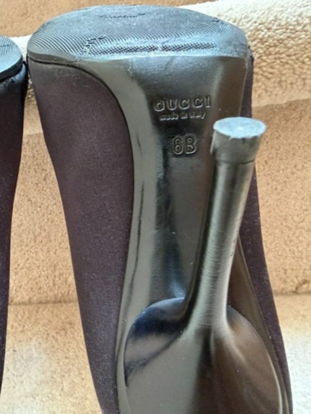 Gucci Satin Crystal Horsebit pumps - Picture 16 of 16
